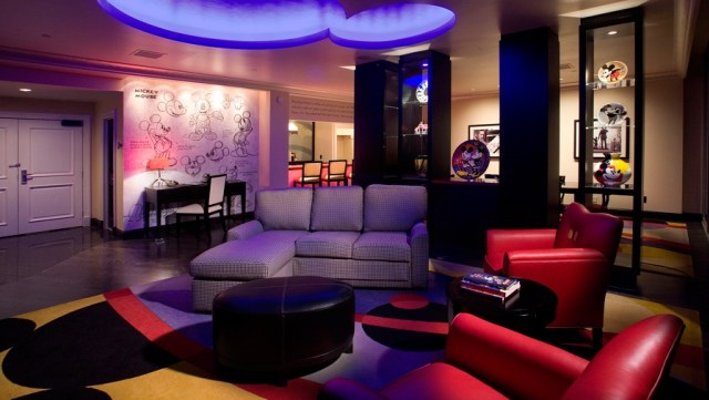 Penthouse Bertema Mickey Mouse di Disneyland Hotel, California, Amerika Serikat. (Foto: Dok. DisneyPark Blog)