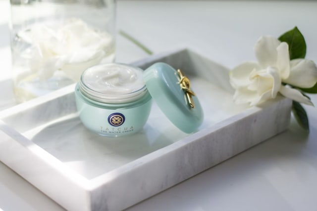 Rekomendasi Skincare Merk Jepang yang Ampuh Membuat Wajah Halus dan Cerah (3)