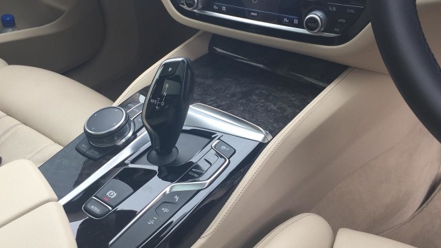 Konsol tengah pada BMW Seri 6 GT  (Foto: Aditya Pratama Niagara/kumparanOTO)