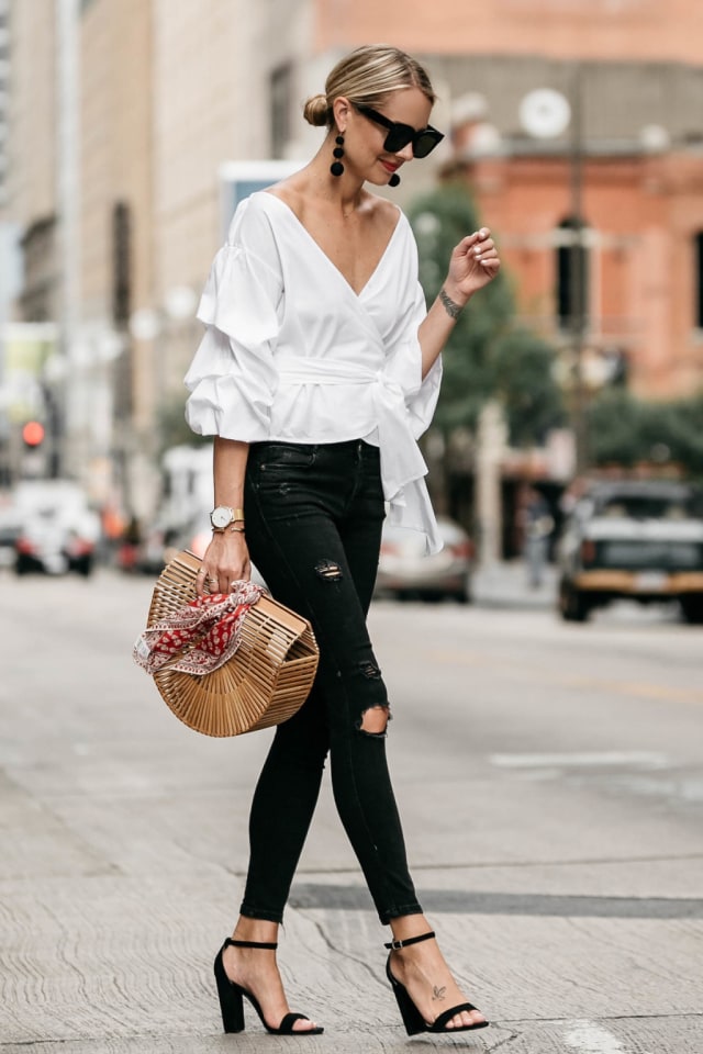 Bosan Pakai T-shirt dan Jeans? Cek 5 Cara Mengenakan Basic Outfit Agar Terlihat Elegan (1)