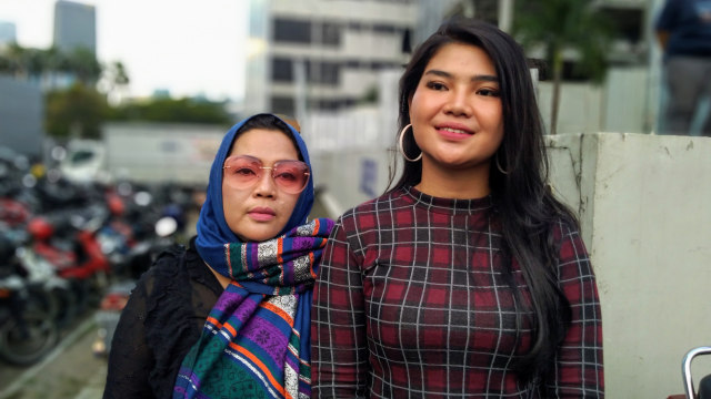 Rosa Meldianti dan ibunya (Foto: Maria Gabrielle Putrinda)