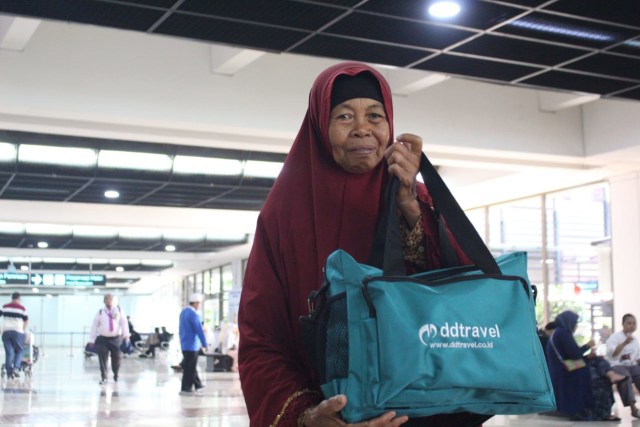 MIMPI PETANI DARI SRAGEN KORBAN UMROH BODONG, AKHIRNYA KE TANAH SUCI