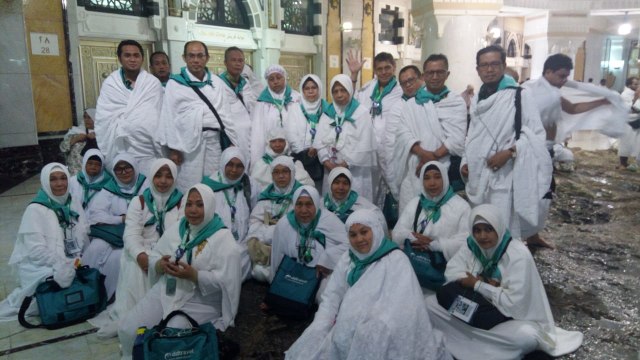 MIMPI PETANI DARI SRAGEN KORBAN UMROH BODONG, AKHIRNYA KE TANAH SUCI (2)