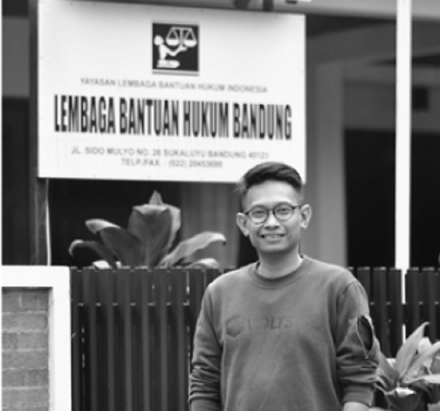 Meninggalkan Atribut Demi Menghindari Diskriminasi (3)