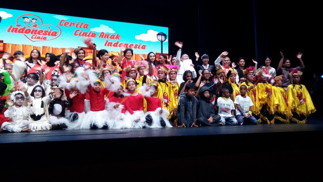 Pementasan dongeng musikal "Cerita Cinta Anak Indonesia" di Ciputra Artpreneur, Selasa (20/11). (Foto: Dok. Nanda Saputri)