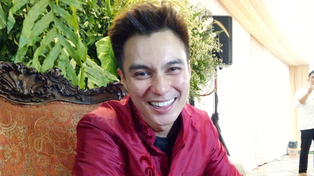 Baim Wong usai menggelar acara pengajian di kediamannya di kawasan Menteng, Jakpus, Rabu (21/11/2018). Foto: Mustika Sari/kumparan