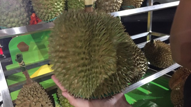 Mencicipi Durian Musang King di Kuala Lumpur, Malaysia. Foto: Rizki Baiquni Pratama/kumparan