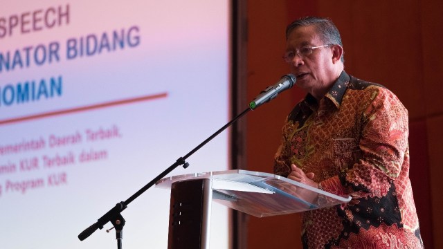 Darmin Nasution di acara penghargaan penyaluran KUR (Foto: Dok: Humas Kemenko Perekonomian)