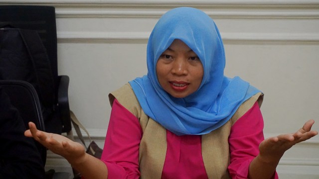 Baiq Nuril saat wawancara eksklusif dengan kumparan. (Foto: Fitra Andrianto/kumparan)