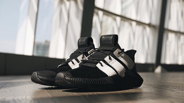 Koleksi hypebeast milik Jeffry Jouw. (Foto: Instagram/@jejouw)