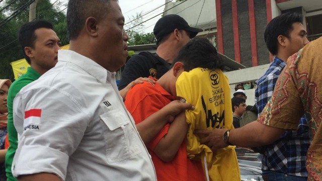 Tersangka pembunuh pemandu karaoke. (Foto: Raga Imam/kumparan)