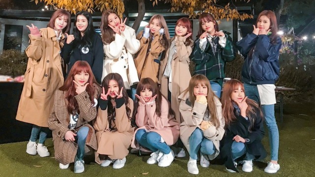 IZONE (Foto: Twitter @official_izone)