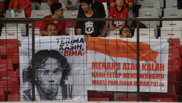 Suporter Indonesia saat pertandingan melawan Filipina di AFF Suzuki Cup 2018. (Foto: Helmi Afandi/kumparan)