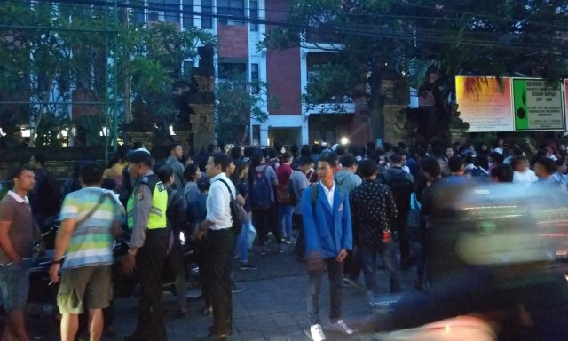 Kisruh Yayasan, Universitas Dwijendra Diliburkan Sementara