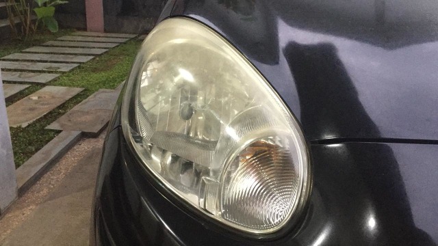 Ilustrasi lampu utama mobil yang kusam Foto: Aditya Pratama Niagara/kumparanOTO
