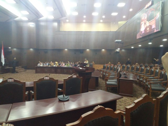 Putusan MK atas Uji Materi UU No. 24 Tahun 2000 tentang Perjanjian Internasional (1)