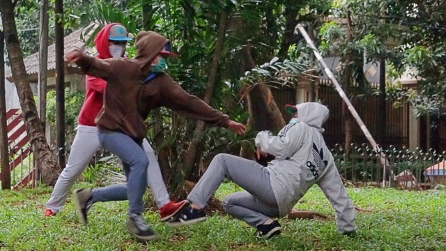 Ilustrasi perkelahian pelajar. Foto: Iqbal Firdaus/kumparan