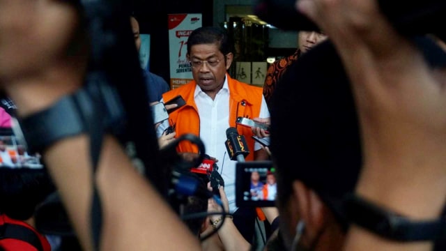 Idrus Marham menjawab pertanyaan media usai jalani pemeriksaan di gedung KPK. (Foto: Irfan Adi Saputra/kumparan)