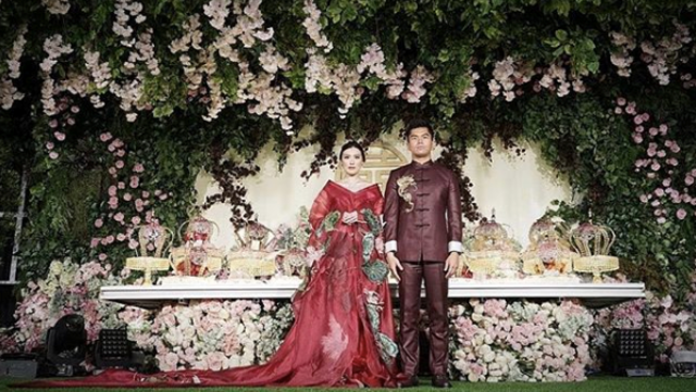Pasangan Jusup Maruta dan Clarissa. (Foto: Instagram/@jusupclarissawedd)