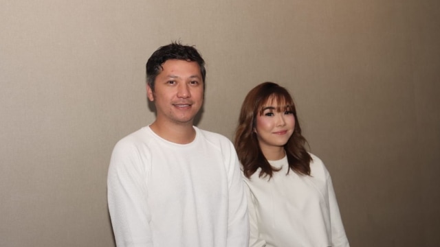 Gading Marten dan Gisella Anastasia. (Foto: Munady Widjaja.)