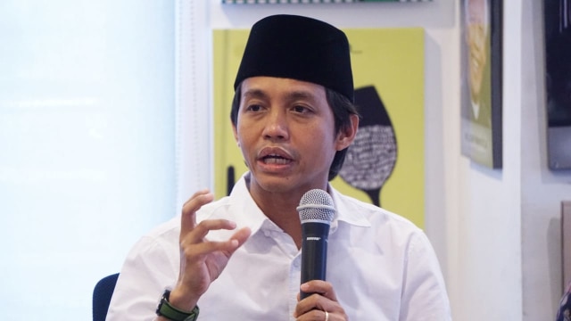 Sekjen DPP PSI Raja Juli Antoni di Basecamp DPP PSI. (Foto: Iqbal Firdaus/kumparan)