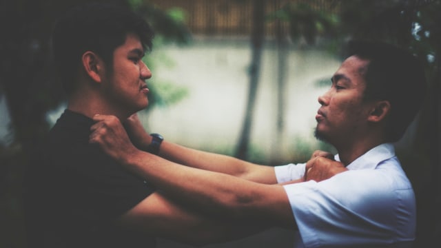 Illustrasi duel antara siswa Sekolah Menengah Atas. (Foto: Aditia Noviansyah/kumparan)