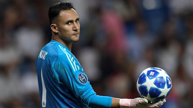 Keylor Navas yang mulai terlupakan di Real Madrid (Foto: OSCAR DEL POZO / AFP)