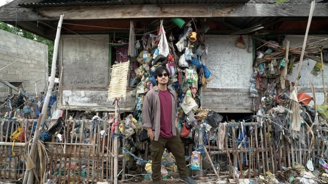 Chicco Jerikho di Maumere, Nusa Tenggara Timur. (Foto: instagram/chicco.jerikho)