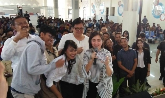Airlangga Hartarto Kompori Pelaku Industri Kreatif di Bali