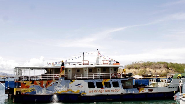 KMP Komodo milik PT ASDP Indonesia Ferry (Persero). Foto: Antara