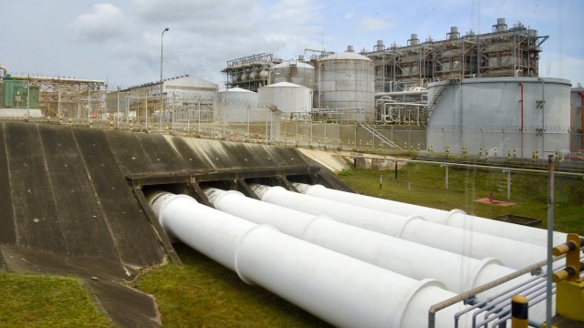 Suasana kilang LNG Badak di Bontang, Kalimantan Timur. (Foto: Dok. ESDM)