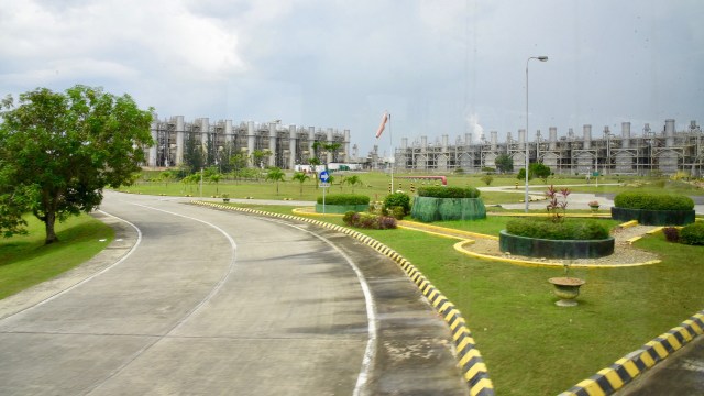 Suasana kilang LNG Badak di Bontang, Kalimantan Timur. (Foto: Dok. ESDM)