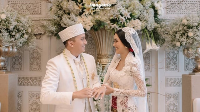 Ge Pamungkas dan Anastasia Herzigova (Foto: Instagram @imagenic.)
