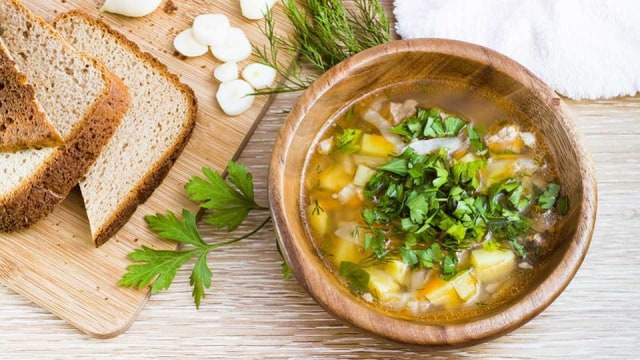 Jenis Makanan Seperti Apa yang Baik Dikonsumsi Ibu Menyusui?