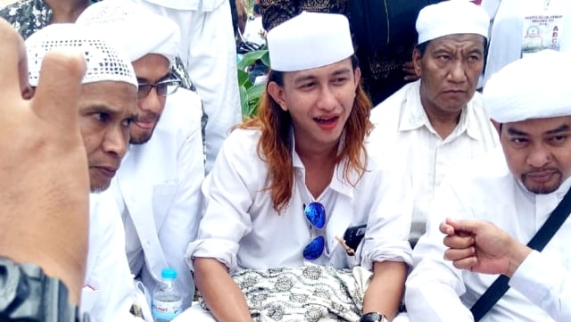 Bahar bin Smith (ketiga dari kanan) (Foto: Instagram/@_phb19)