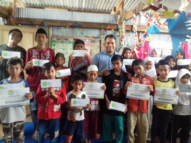 IZI Sulsel Berbagi Kebahagiaan bersama Yatim Dhuafa