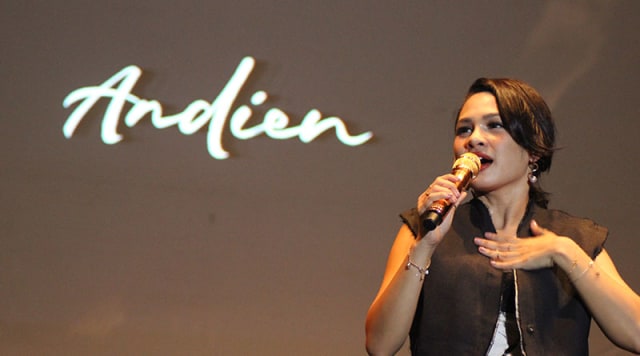 Jazz Goes To Campus Festival Malamnya Penikmat Musik Berkumpul (4)