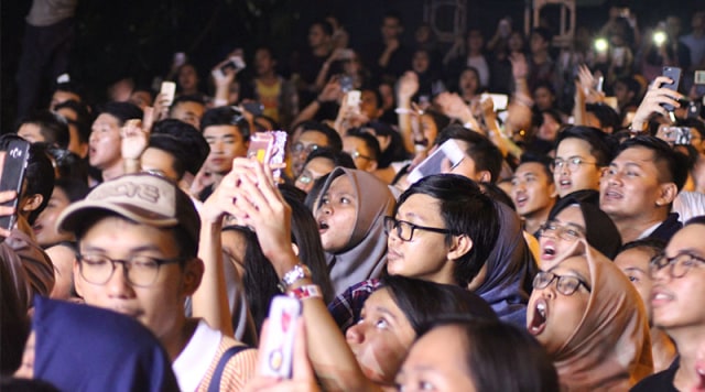 Jazz Goes To Campus Festival Malamnya Penikmat Musik Berkumpul