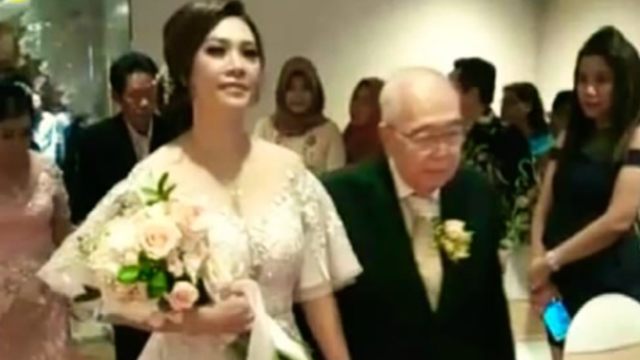 Viral, Ini 5 Fakta Pernikahan Kakek 84 Tahun dengan Wanita 48 Tahun (4)