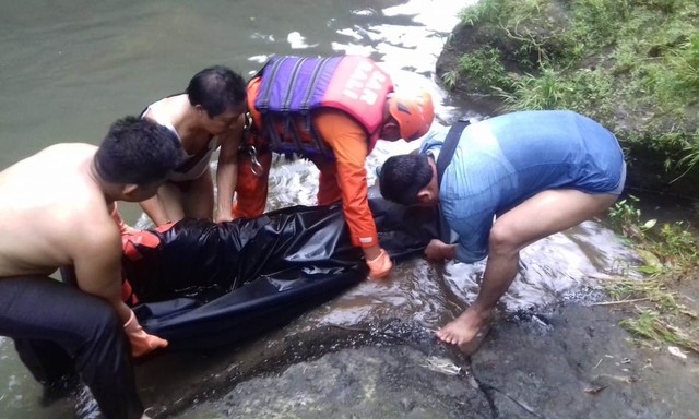Diduga Depresi, Bule Kanada Tewas Lompat dari Jembatan di Badung