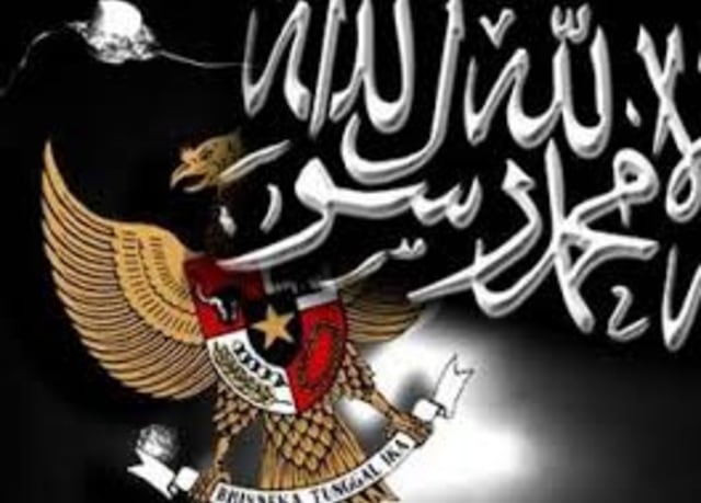 BISAKAH SYARIAT ISLAM BERLAKU DI INDONESIA?