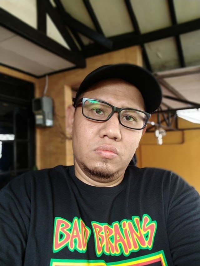 Hasil foto kamera depan. (Foto: yangcanggih.com)