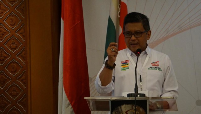 Sekjen PDIP Hasto Kristiyanto dalam acara Workshop Kepelatihan Tim Pemenangan Jokowi - Ma'aruf Amin, Jumat (7/12). (Foto: Iqbal Firdaus/kumparan)
