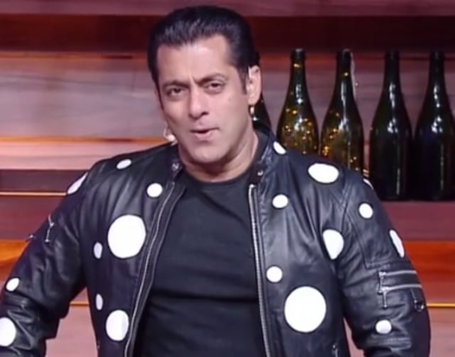 Bukan Shah Rukh Khan, Ini 7 Artis Bollywood Terkaya Tahun 2018 (1)