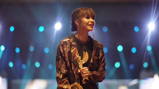 Adinia Wirasti (Foto: Instagram/@adiniawrst)