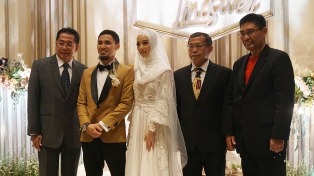 Lindswell dan Hulaefi di lokasi resepsi pernikahan.  (Foto: Dok. Promessa Weddings)