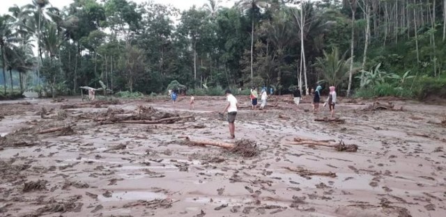 Banjir Bandang Terjang Probolinggo, 11 Bangunan Tersapu