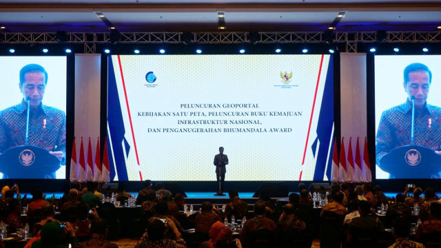 Presiden Jokowi di Acara Peluncuran Geoportal Kebijakan Satu Peta di Ruang Birawa, Gedung Bidakara, Jakarta. (Foto: Yudhistira Amran Saleh/kumparan)