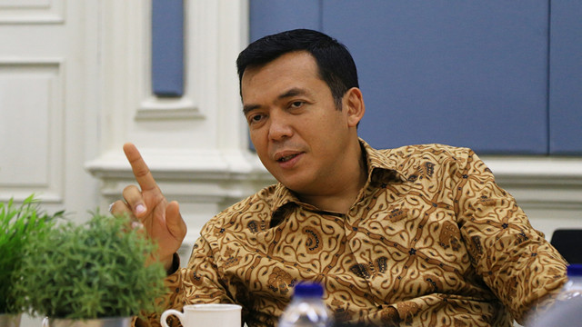 Direktur Utama PT. Krakatau Steel, Silmy Karim ketika mengunjungi kantor kumparan. Foto: Iqbal Firdaus/kumparan