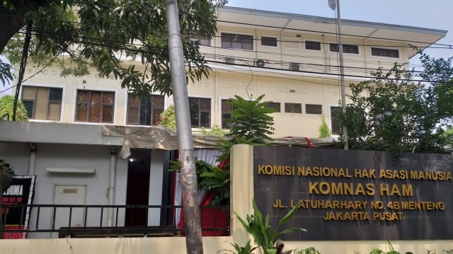 Kantor Komnas HAM jelang perayaan hari HAM Internasional. Foto: Paulina Herasmaranindar/kumparan